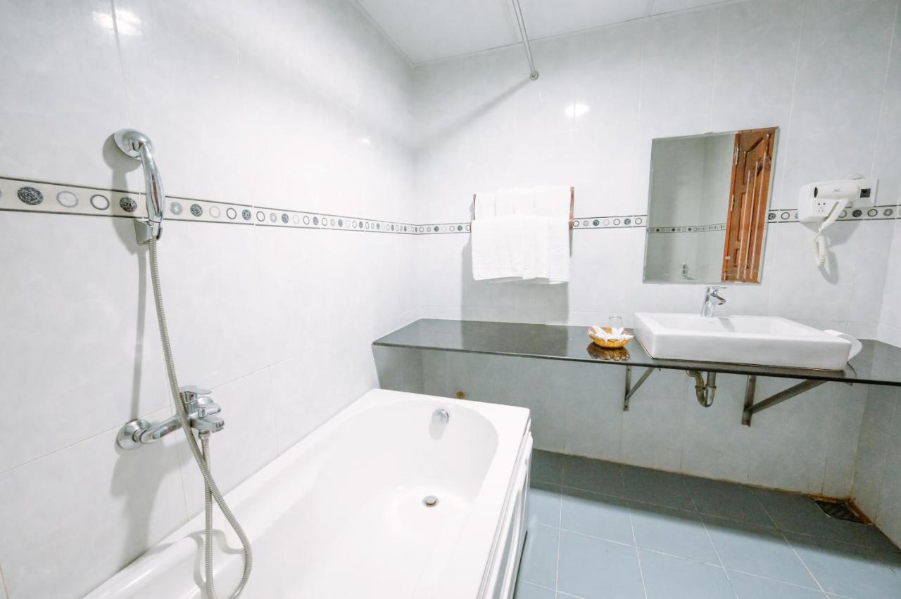 Hoang Duc Hotel Chau Doc Εξωτερικό φωτογραφία